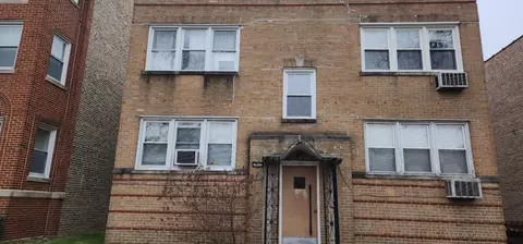 2613 W Farragut Ave #1W, Chicago, IL 60625