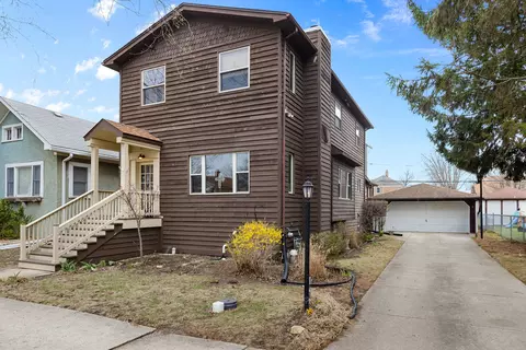 3931 Sunnyside Ave, Brookfield, IL 60513