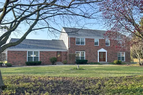 2109 Greenock, Inverness, IL 60067
