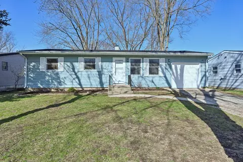 1713 Rogers Ave, Mchenry, IL 60050