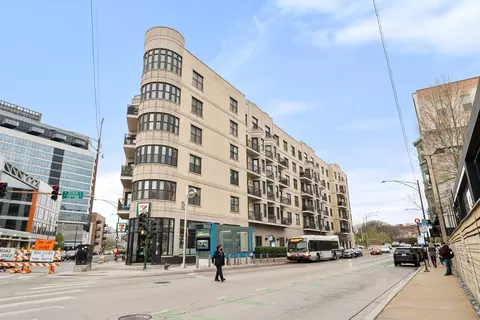 520 N Halsted St #310, Chicago, IL 60642
