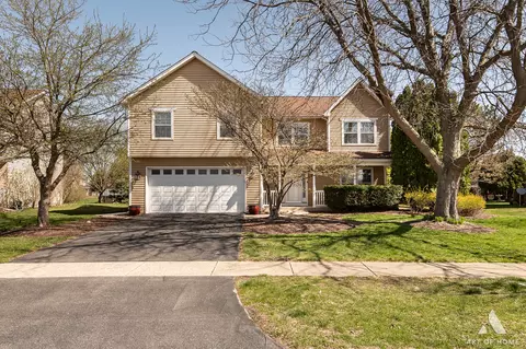 13315 Round Barn Rd, Plainfield, IL 60585