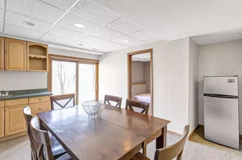 Dining - 500 Highland Ave, Algonquin, IL 60102 photo 2 of 4