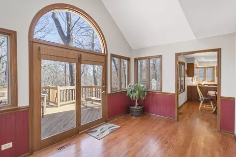 Entry Way - 500 Highland Ave, Algonquin, IL 60102 photo 2 of 3