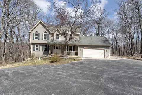 Exterior - 500 Highland Ave, Algonquin, IL 60102 photo 8 of 8