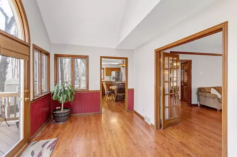 Entry Way - 500 Highland Ave, Algonquin, IL 60102 photo 3 of 3
