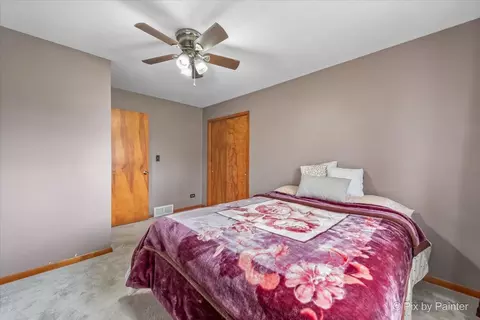 Bedroom - 213 S Jane Dr, Elgin, IL 60123 photo 2 of 4