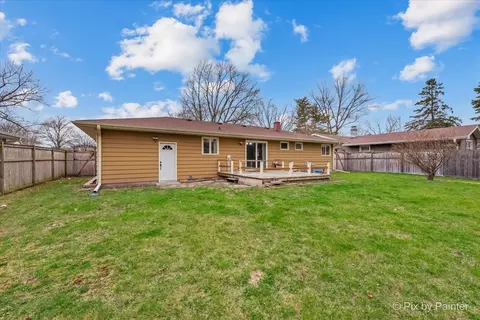 Exterior - 213 S Jane Dr, Elgin, IL 60123 photo 3 of 5