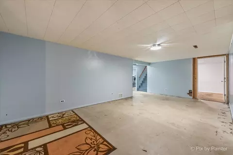 Other - 213 S Jane Dr, Elgin, IL 60123 photo 7 of 10