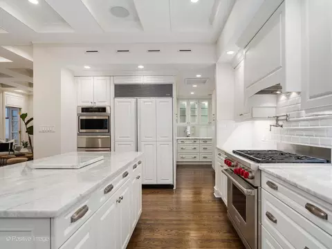 223 E Delaware Pl #3W, Chicago, IL 60611 photo 18
