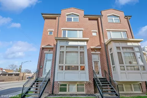 4247 W Montrose Ave, Chicago, IL 60641