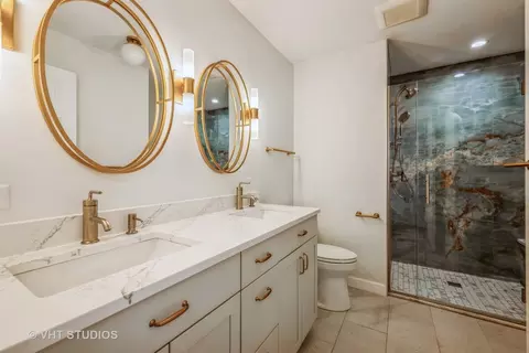 Bath - 1827 Golf View Dr, Bartlett, IL 60103 photo 1 of 3