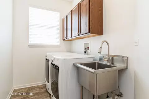 Other - 1177 Heathrow Ln, Aurora, IL 60502 photo 7 of 8