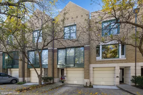 1618 N Mohawk St, Chicago, IL 60614