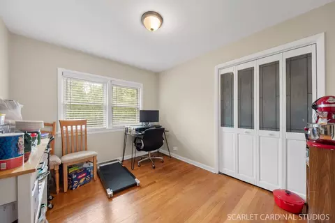 906 Howard St, Wheaton, IL 60187 photo 9