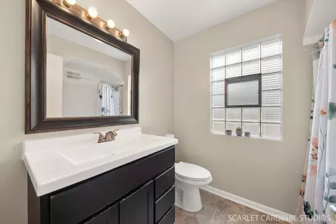 906 Howard St, Wheaton, IL 60187 photo 10
