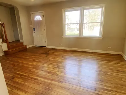 Living - 429 W 110th St, Chicago, IL 60628 photo 1 of 2