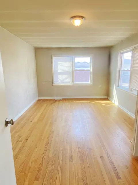 Bedroom - 429 W 110th St, Chicago, IL 60628 photo 1 of 3