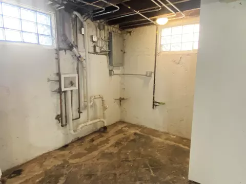 Other - 429 W 110th St, Chicago, IL 60628 photo 1 of 2