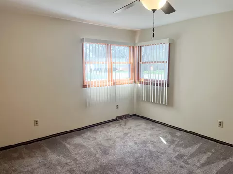 1720 S 4th Ave, Kankakee, IL 60901 photo 9