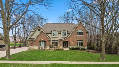 2120 W Haven St, Mount Prospect, IL 60056
