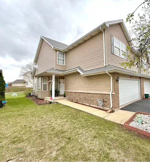 520 N Maggie Ln, Romeoville, IL 60446