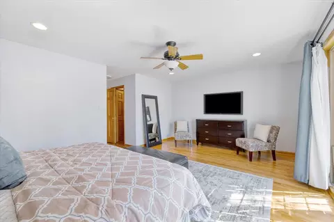543 W Root St, Chicago, IL 60609 photo 11