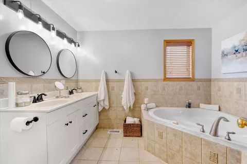 543 W Root St, Chicago, IL 60609 photo 12