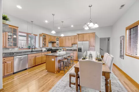 543 W Root St, Chicago, IL 60609 photo 21