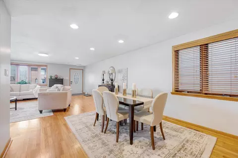 543 W Root St, Chicago, IL 60609 photo 7