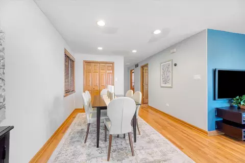 543 W Root St, Chicago, IL 60609 photo 5