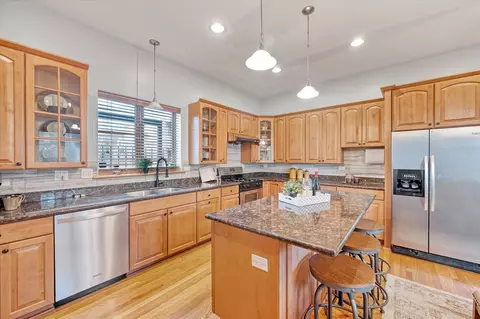 543 W Root St, Chicago, IL 60609 photo 22