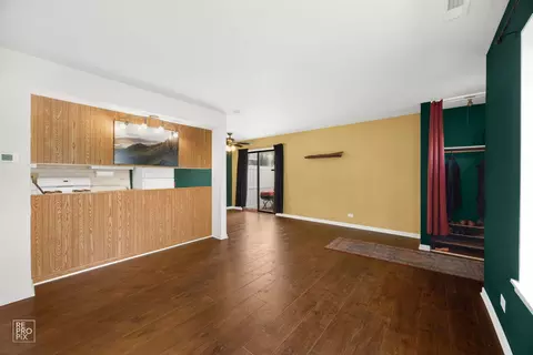 1593 Cornell Pl, Hoffman Estates, IL 60169 photo 4