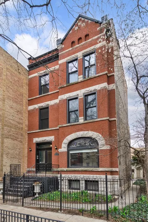 2233 N Bissell St #3, Chicago, IL 60614