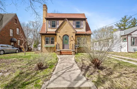 408 Robert Ave, Rockford, IL 61107