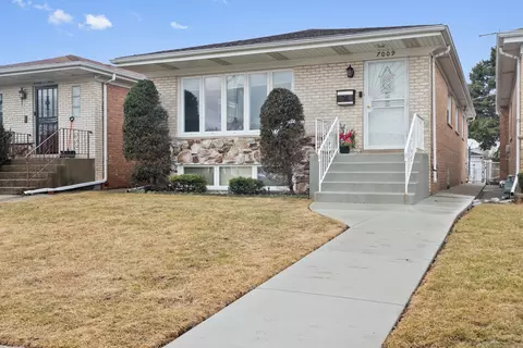 7009 W Sunnyside Ave, Norridge, IL 60706