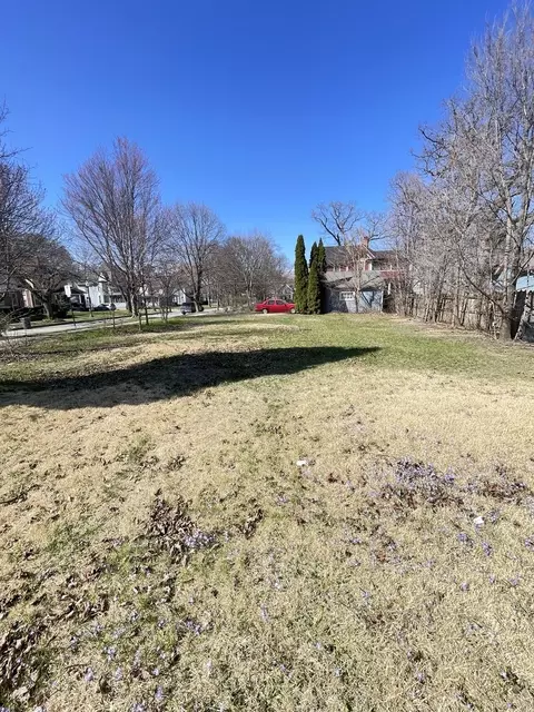 552 E Chicago St, Elgin, IL 60120 photo 11