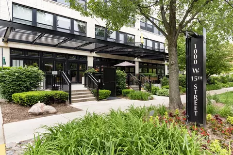 1000 W 15th St #142, Chicago, IL 60608