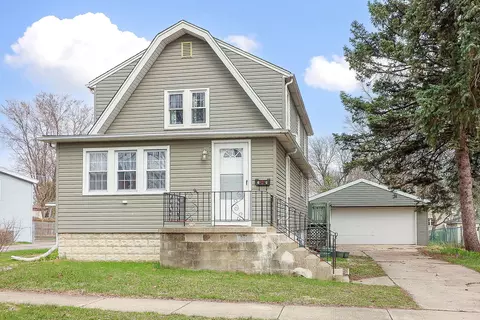 115 N 3rd Ave, Villa Park, IL 60181
