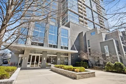 1901 S Calumet Ave #611, Chicago, IL 60616