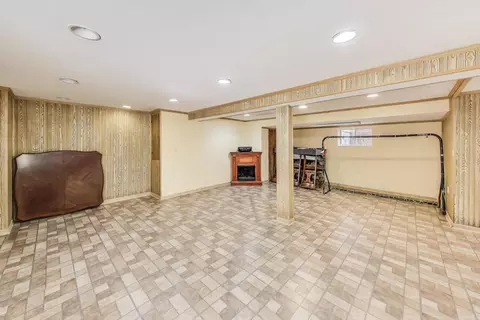 7407 W Main St, Niles, IL 60714 photo 26