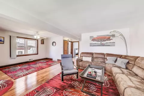 7407 W Main St, Niles, IL 60714 photo 6