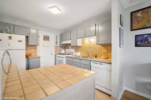 2750 Northampton Dr #C1, Rolling Meadows, IL 60008 photo 8