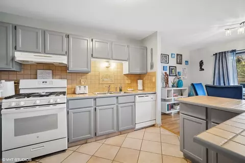 2750 Northampton Dr #C1, Rolling Meadows, IL 60008 photo 13
