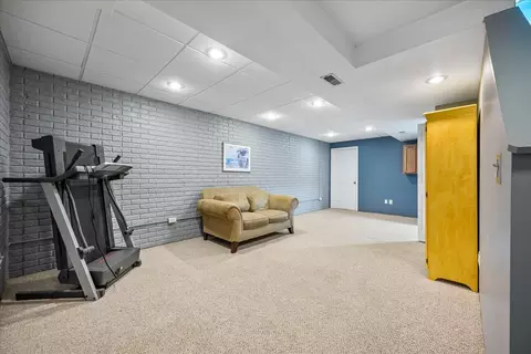 1326 Beacon Hill Ct, Normal, IL 61761 photo 16