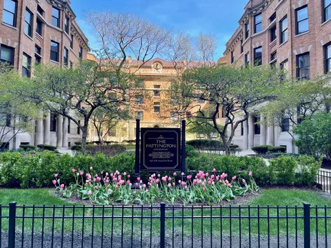 670 W Irving Park Rd #G6, Chicago, IL 60613