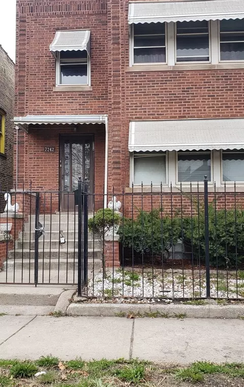 7242 S East End Ave, Chicago, IL 60649