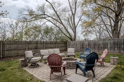 721 Adams St, Elgin, IL 60123 photo 20