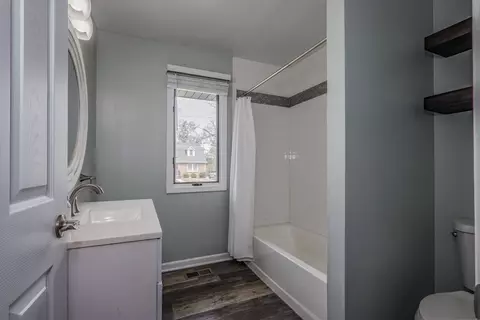 721 Adams St, Elgin, IL 60123 photo 13