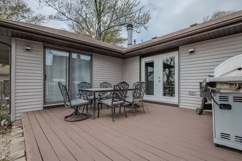 721 Adams St, Elgin, IL 60123 photo 19